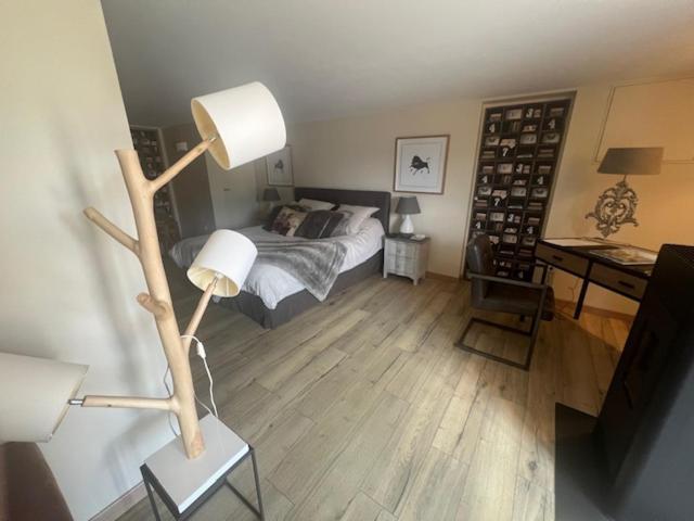 Agreable Chambre D Hote Avec Piscine Et Jacuzzi Thégra Kültér fotó
