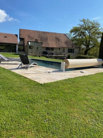 Agreable Chambre D Hote Avec Piscine Et Jacuzzi Thégra Kültér fotó