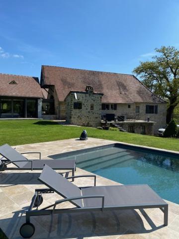 Agreable Chambre D Hote Avec Piscine Et Jacuzzi Thégra Kültér fotó